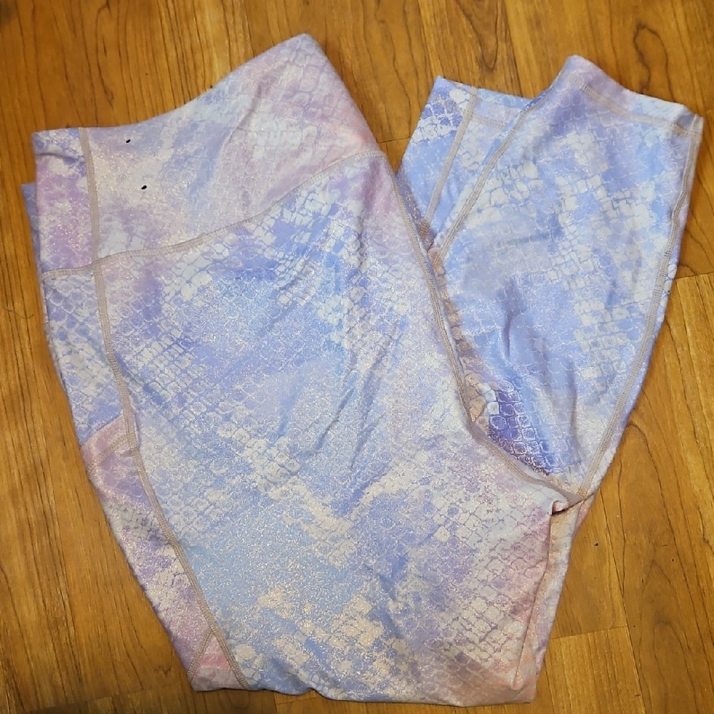 Torrid Active Pink and White Leggings